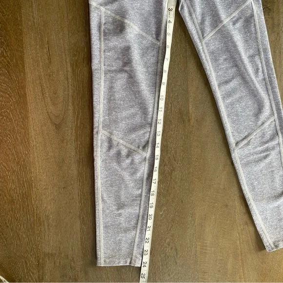 ✝️ JoyLab | LIKE NEW • Grey & White Workout Outfit - Picture 9 of 12